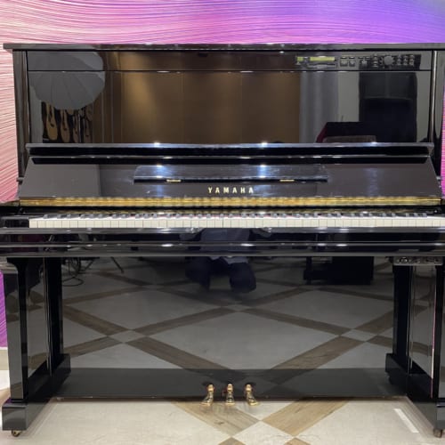 Piano cơ HQ300 Yamaha